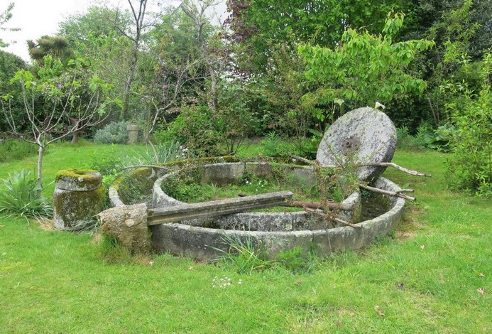 Flânerie baldivienne : les vieux granits de Baud