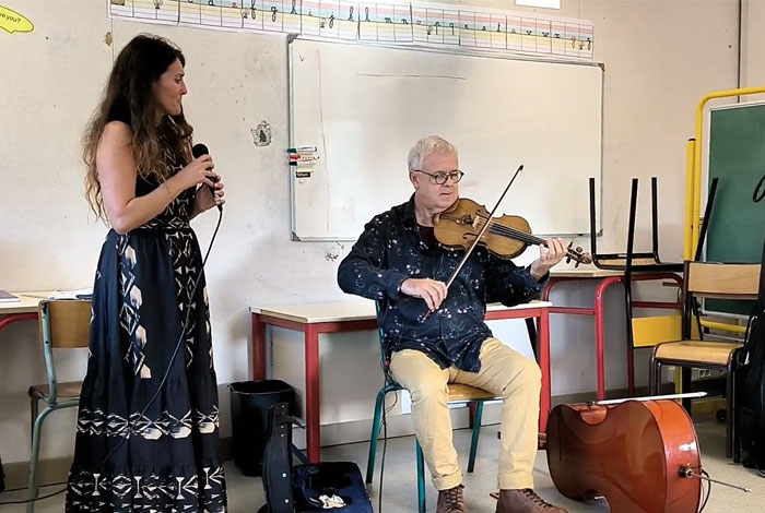 Une création de noël en résidence au Quatro