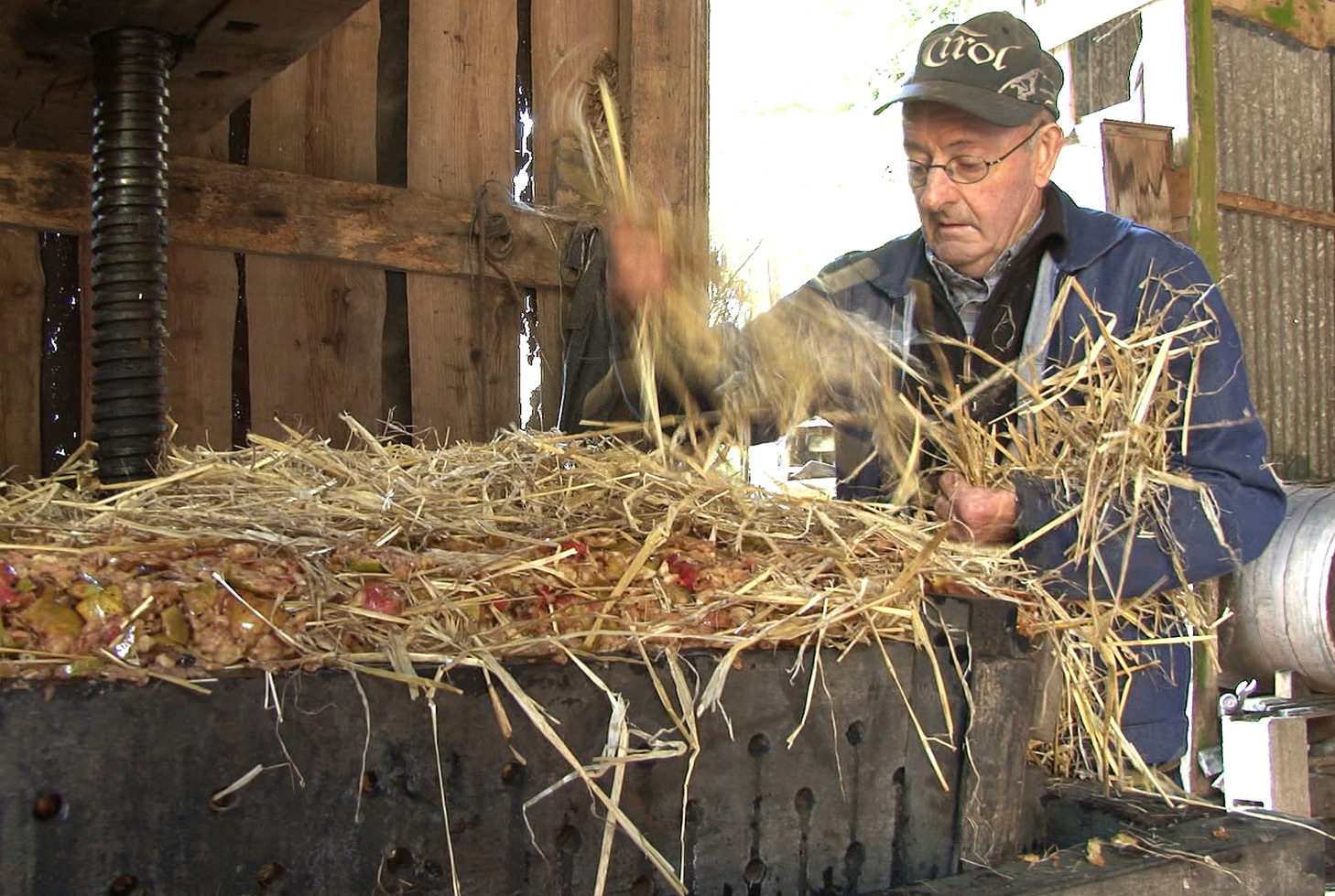 Projection/d&eacute;bat autour du film &laquo;&nbsp;Ag ar vleuenn d&rsquo;ar werenn… Une histoire de cidre&nbsp;&raquo;