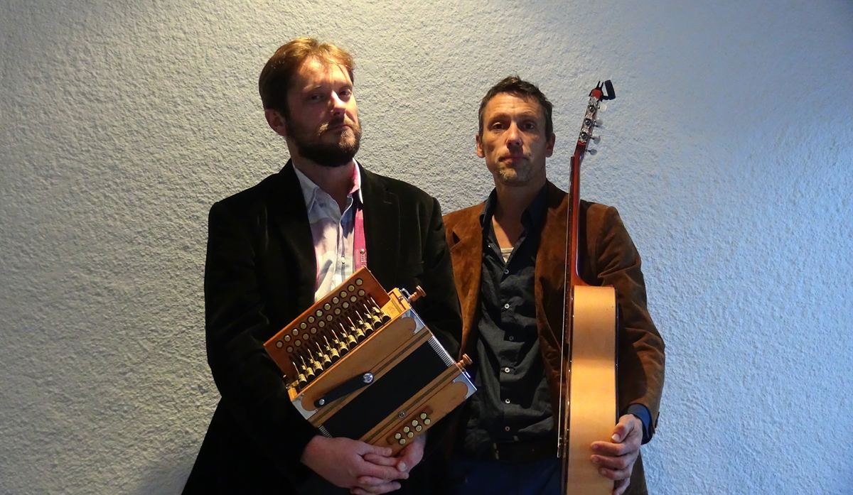 Concert de musique du monde par Samuel et Tangi Le Hénanff