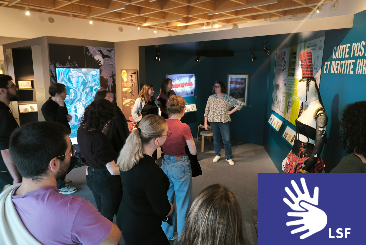 Visite du mus&eacute;e en LSF (Langue des Signes Fran&ccedil;aise)
